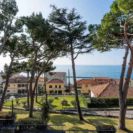 Appartamento Il Piccolo Ulivo By Interhome